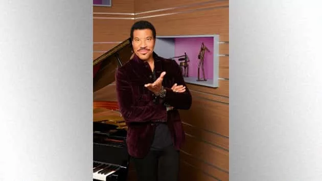 m_lionelrichieidol2019_030719-2