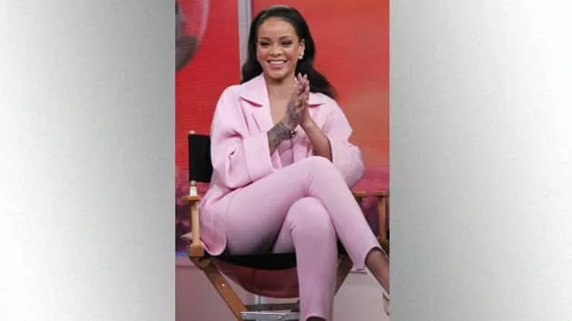 m_rihanna_02232016-9