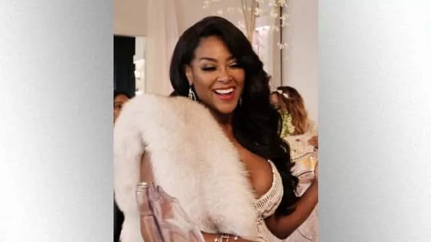 e_kenyamoore_071119