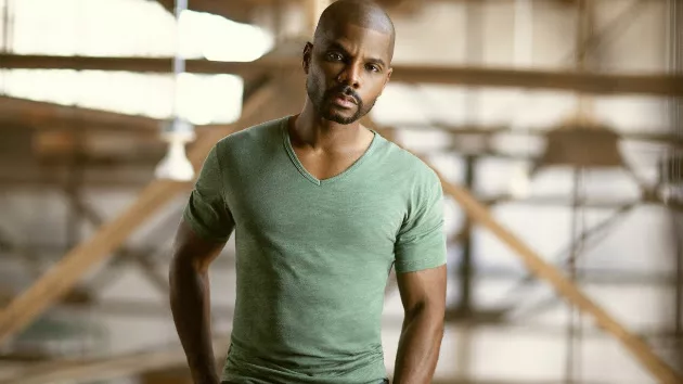 kirkfranklinpressphoto_092316-6