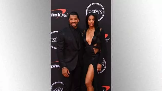 m_russellwilsonciara_10252019