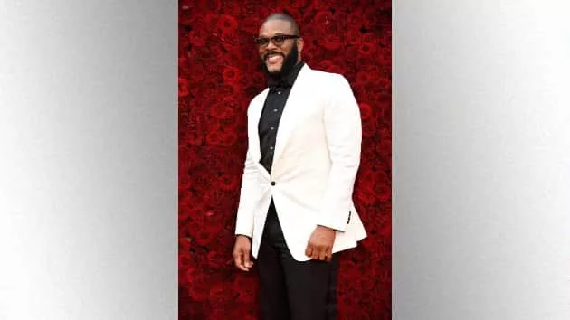 e_tylerperry_1112019