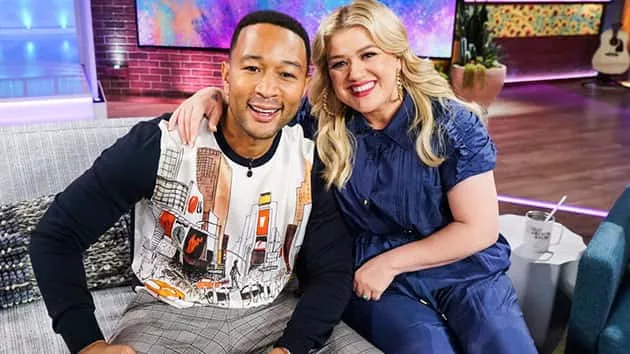 m_johnlegendkellyclarkson_110819