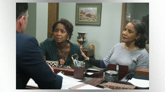 e_crystalfox_phyliciarashad_netflix