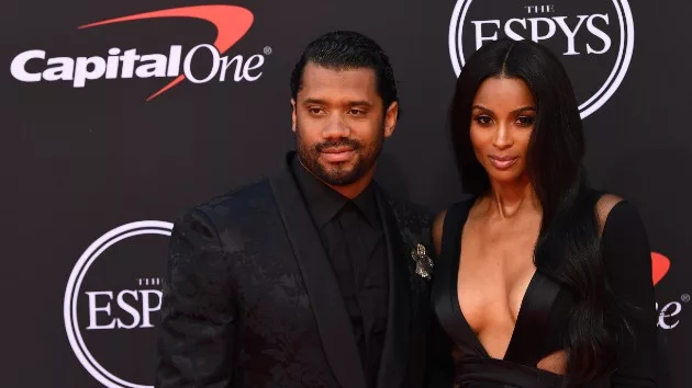 m_ciararussellwilson_041420