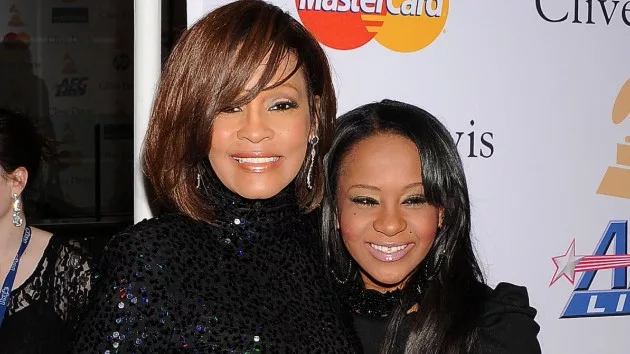 getty_whitneybobbikristina_122220