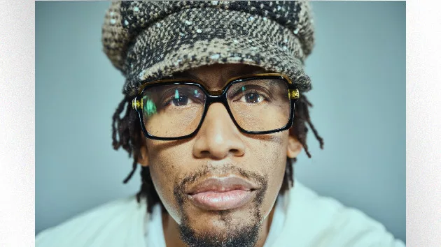e_raphaelsaadiq_moses20mitchell_020321-2