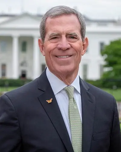 john-bode2023-4x5-1476689