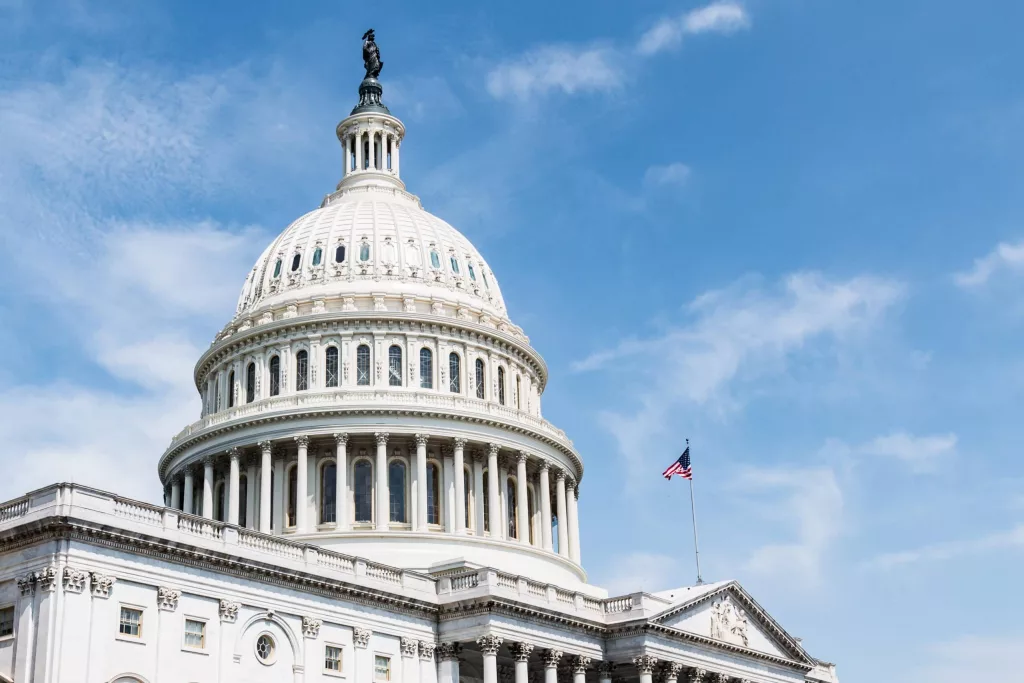 the-united-states-capitol-building-home-of-congress-and-sittin-8
