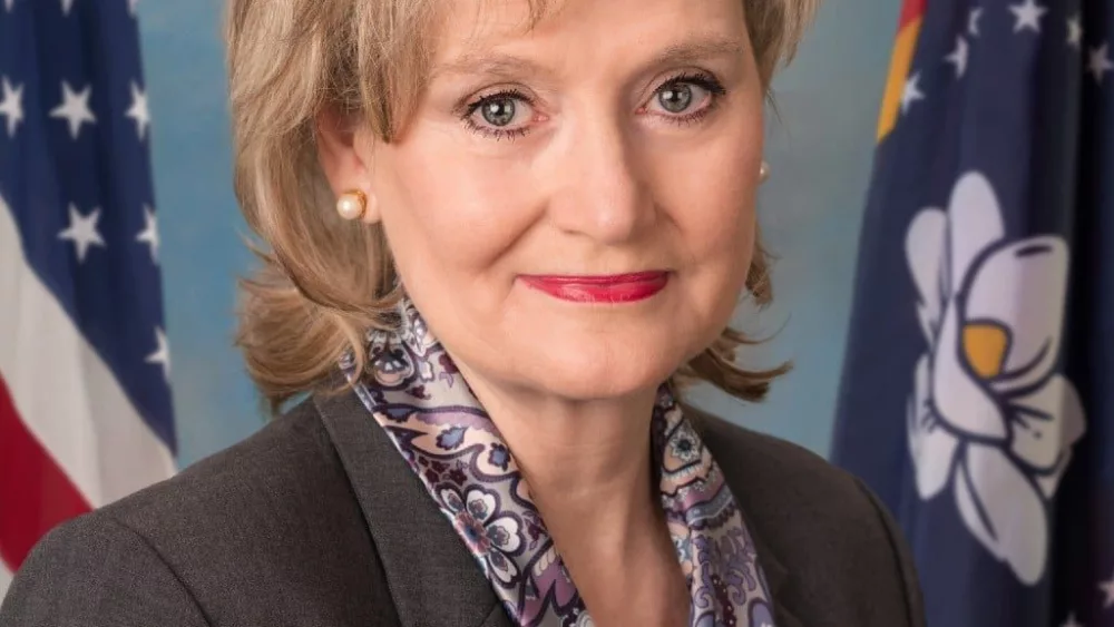 official_headshot_of_us_senator_cindy_hyde-smith