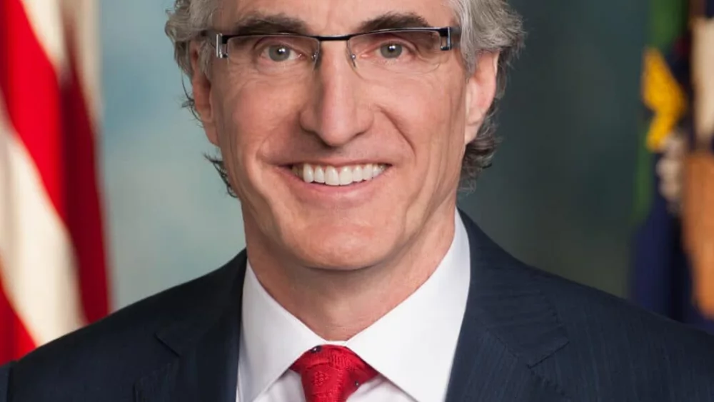 governor-doug-burgum-portrait
