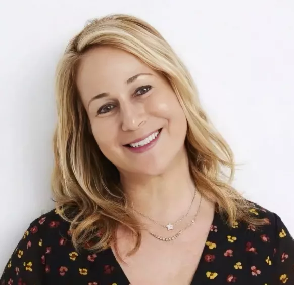 liz-headshot_color_final