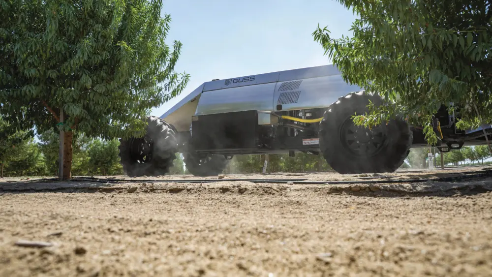 john-deere-x-guss_01