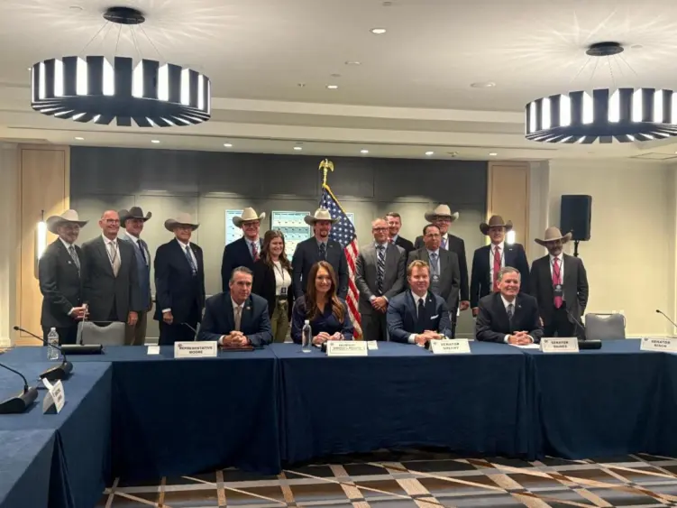 unnamed-2025-10-24t070431-642