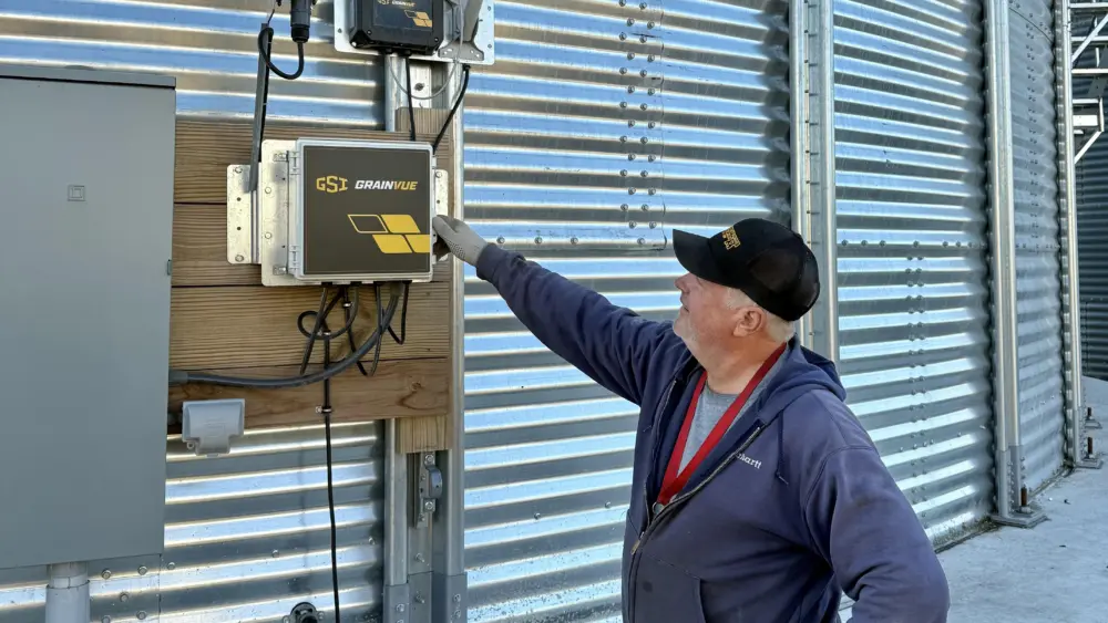 owen-gohlke-bin-photo