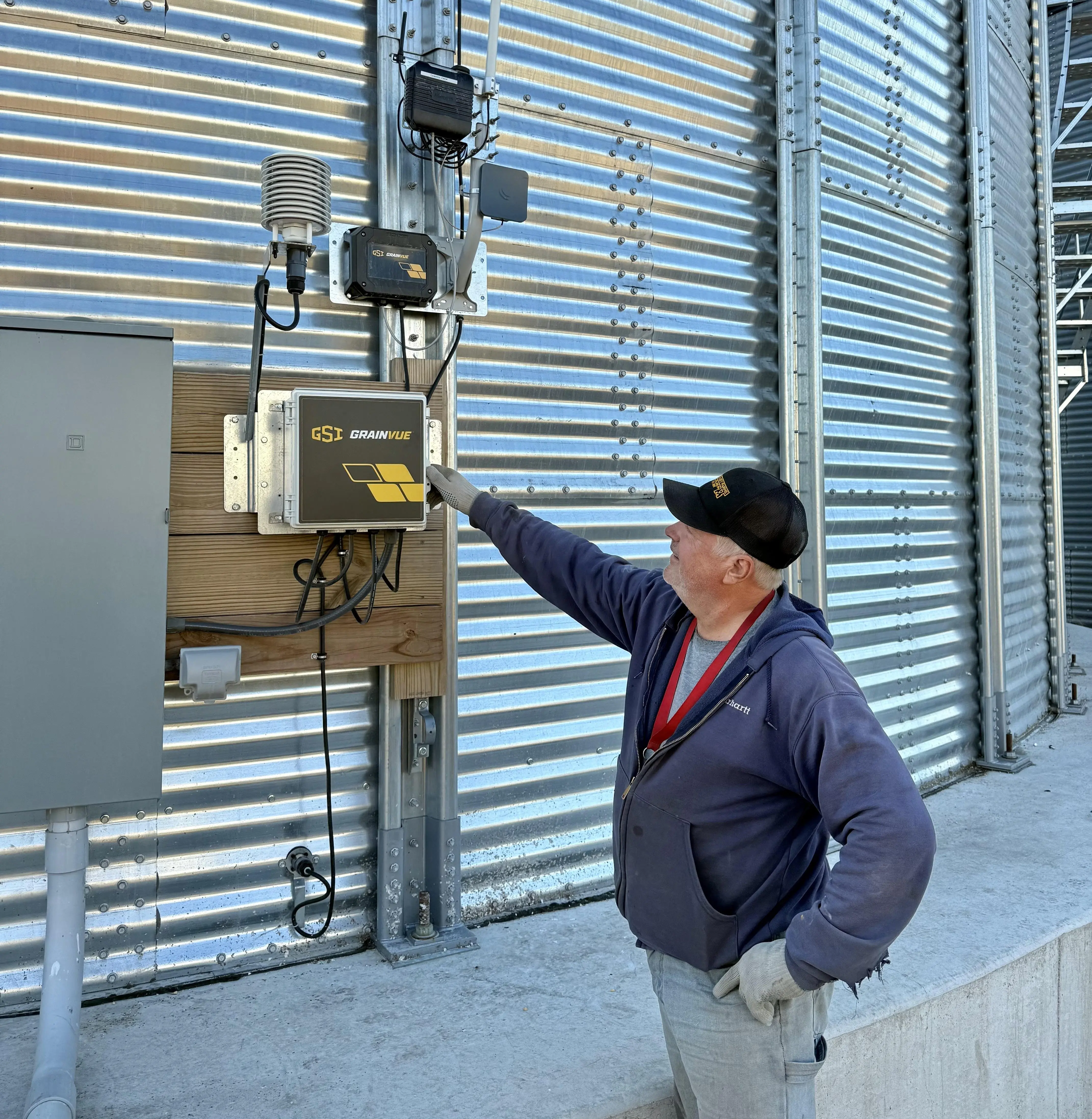 owen-gohlke-bin-photo