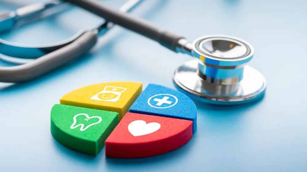 medical-icon-on-jigsaw-puzzle-for-global-health-care