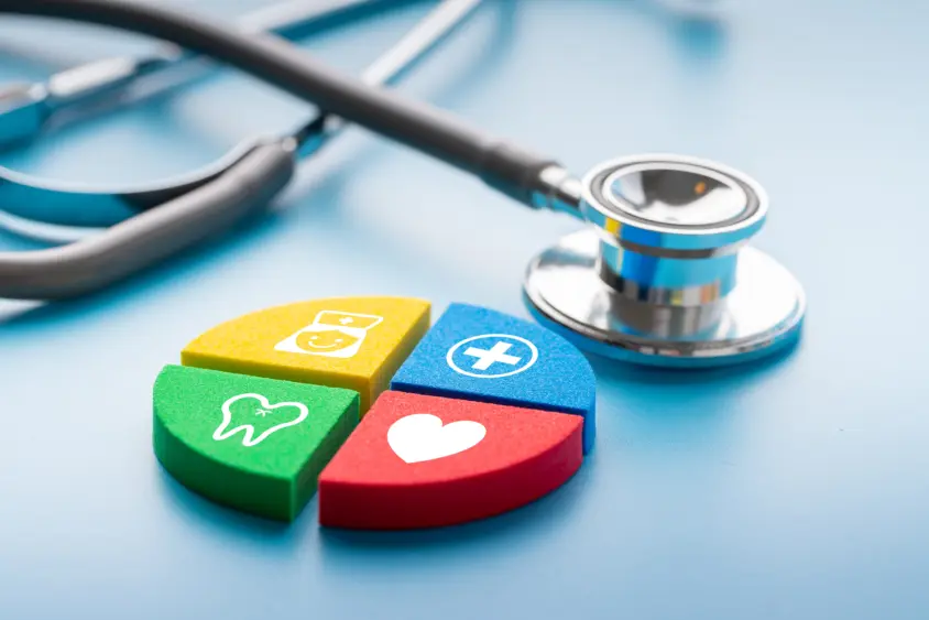 medical-icon-on-jigsaw-puzzle-for-global-health-care