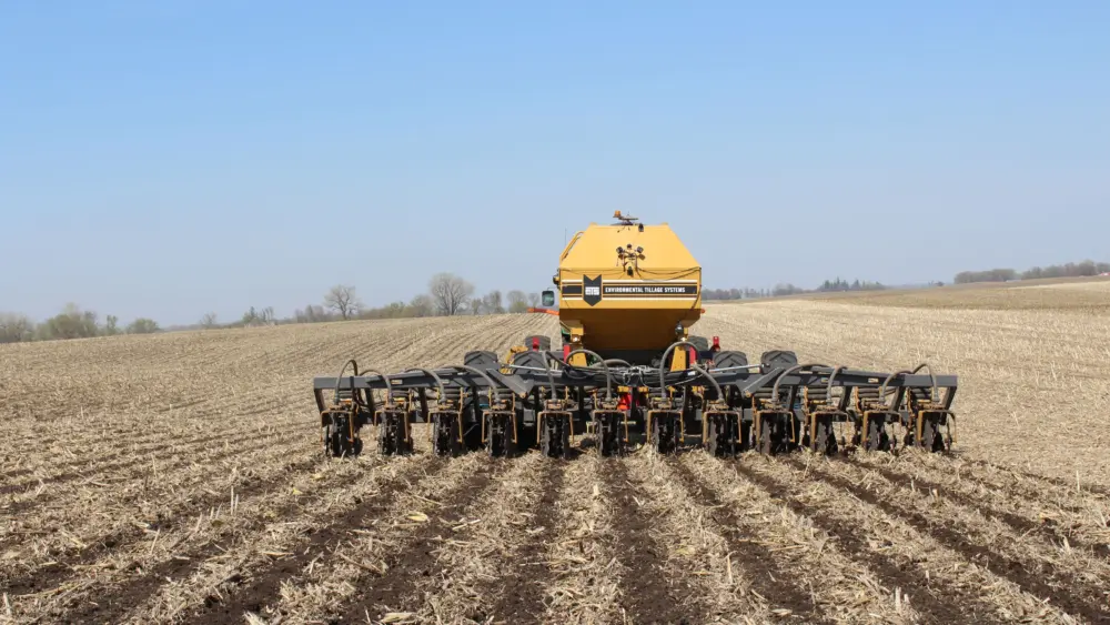 striptillageequipment_infield