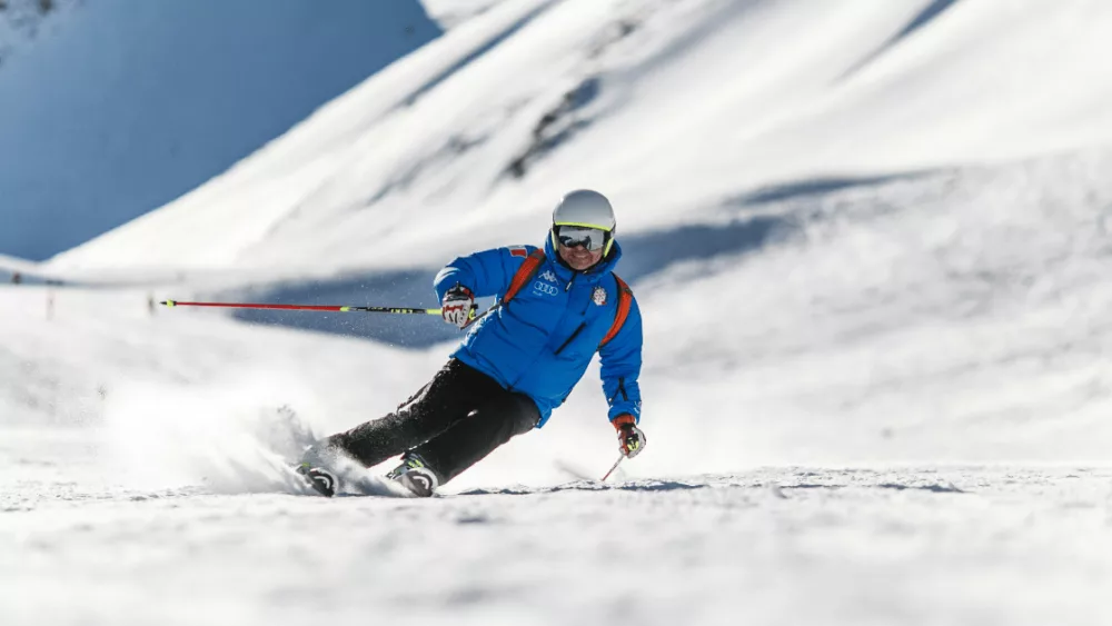 skiing