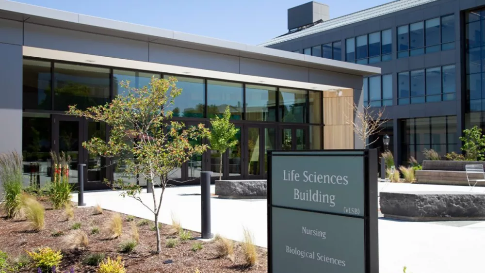 WSU Vancouver’s Life Sciences Building.