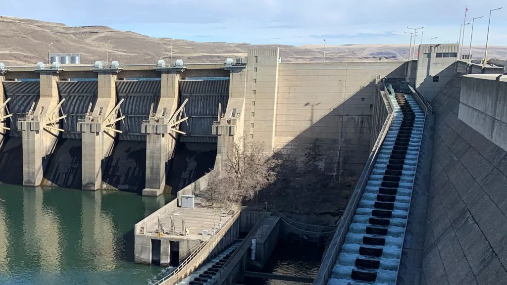 Lower Monumental Lock and Dam - US Army Corps of Engineers Walla Walla District