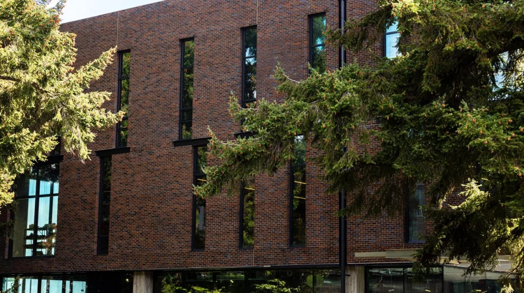 UW Interdisciplinary Engineering Building