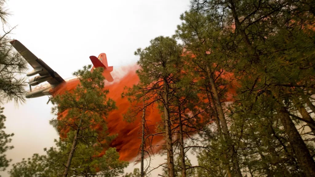 A tanker applies fire retardant during a 2012 fire in Arizona. (USDA Photo)