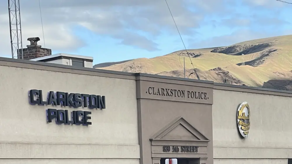 Clarkston Police - Victoria Johnson 2025 Dailyfly News