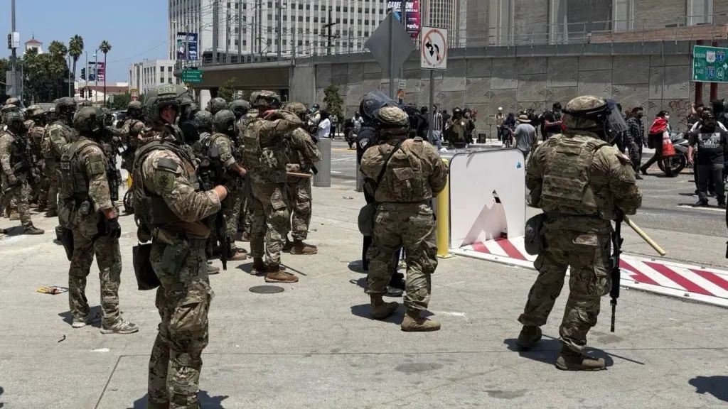 2,000 California Army National Guard Soldiers have been placed under federal command and control in a Title 10 status to support the protection of federal personnel and federal property in the greater Los Angeles area.