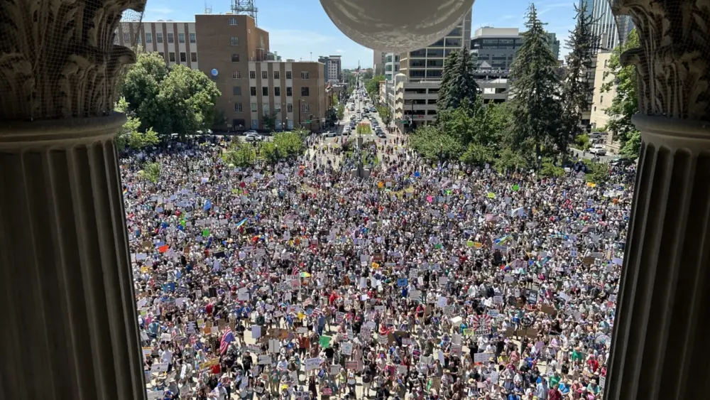 Thousands of Idahoans lined Jefferson Street in front of the Idaho Capitol Building in Boise on June 14, 2025, to protest the Trump administration as part of a nationwide “No Kings” Day protest. (Christina Lords/Idaho Capital Sun)