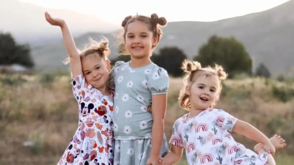 Decker Sisters