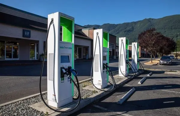 At the North Bend Premium Outlet, both EVgo and Electrify America offer EV charging in the mall’s parking lot – including some fast chargers. By 2035, all new passenger vehicles sold in Washington must be electric. (Lizz Giordano for Cascade PBS)