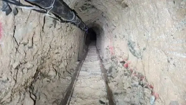 Border tunnel