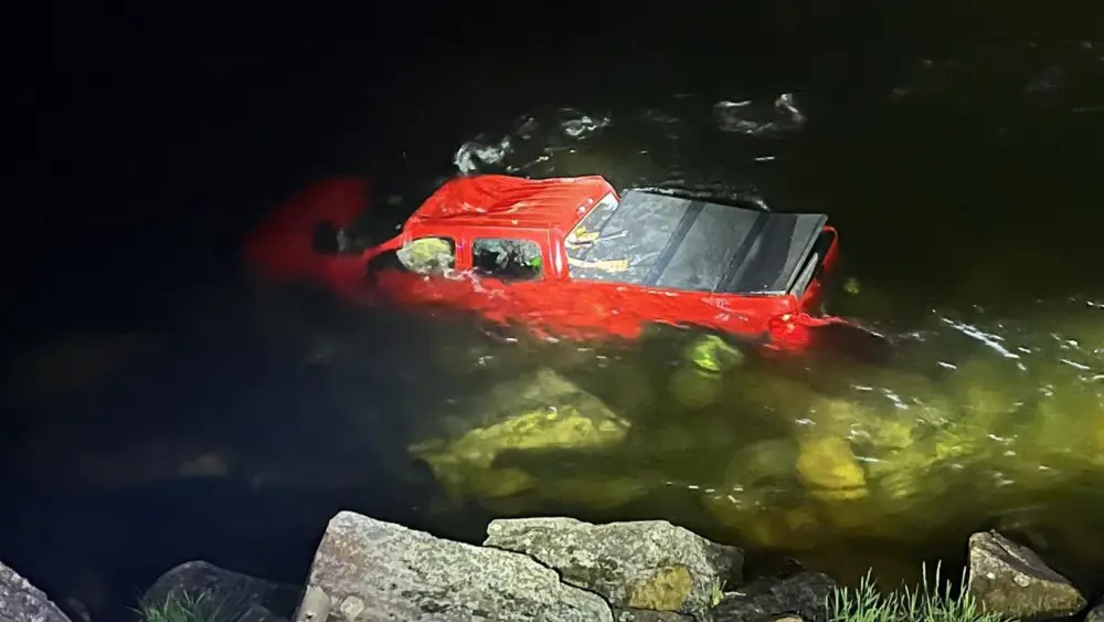Vehicle in Lochsa river 7-9-25
