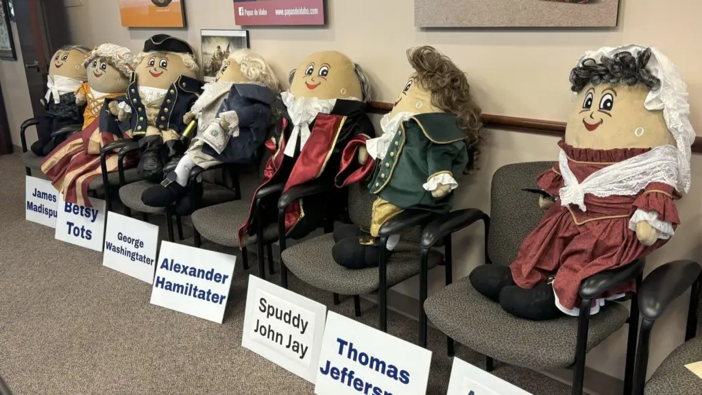 Spuddy Buddy mascot as different historical figures