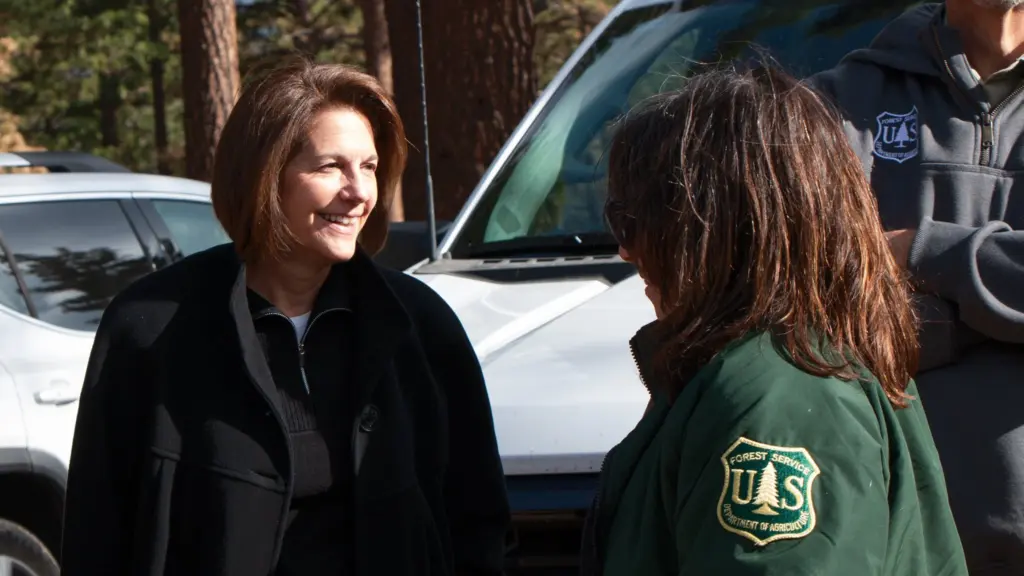 U.S. Sen. Catherine Cortez Masto, D-Nevada, speaks with a U.S. Forest Service employee after the Davis Fire in Washoe County in 2024. (Photo courtesy of U.S. Sen. Catherine Cortez Masto)