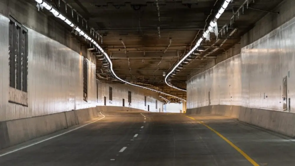 Northbound lane stripes near the south end of the SR 99 tunnel. Photo courtesy of WSDOT.