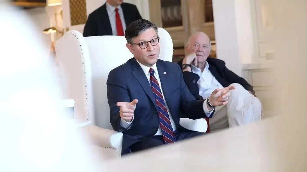 House Speaker Mike Johnson attends a fundraiser for congressional candidate Abraham Hamadeh in Paradise Valley, Ariz., Aug. 22, 2024. Photo: Gage Skidmore / Flickr / CC BY-SA 2.0 / Cropped from Original