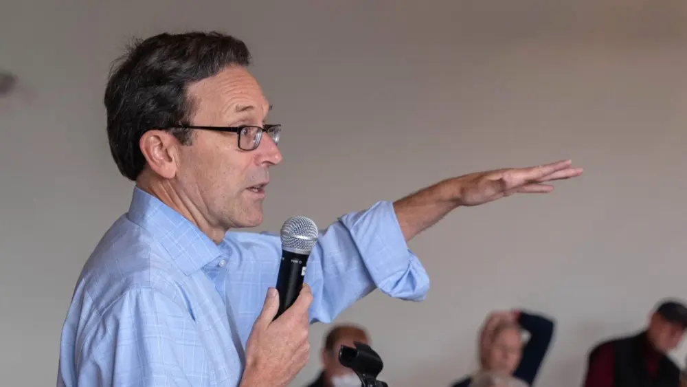 Governor Bob Ferguson