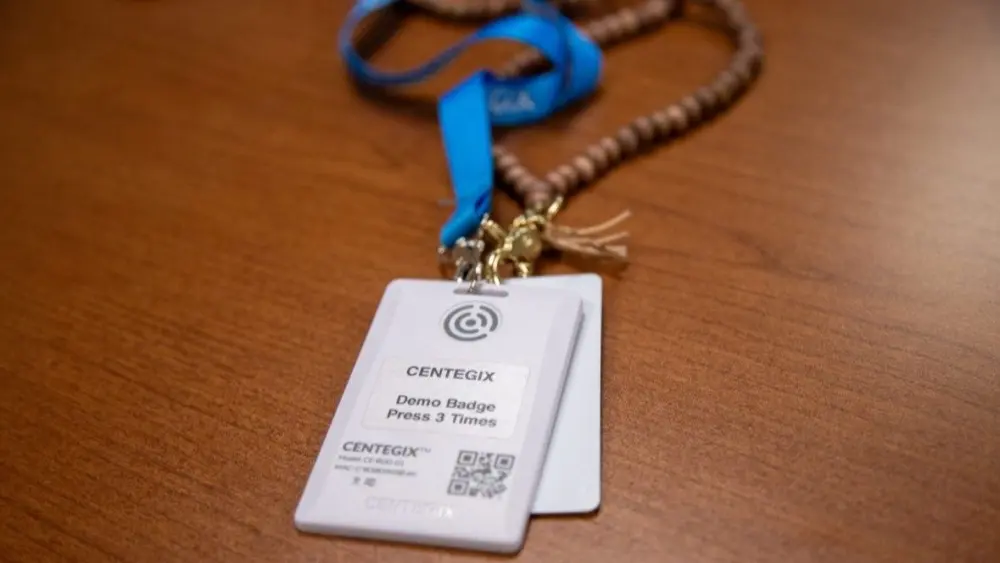 West Ada School District employees will wear “CrisisAlert” badges to instantly report emergencies. The Board of Trustees approved a contract to purchase the badges at a meeting on on Monday, Dec. 8, 2025, in Meridian. (Sean Dolan/EdNews)