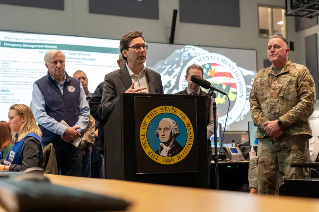 Photo credit: Courtesy of Governor Bob Ferguson / Washington Emergency Management Division