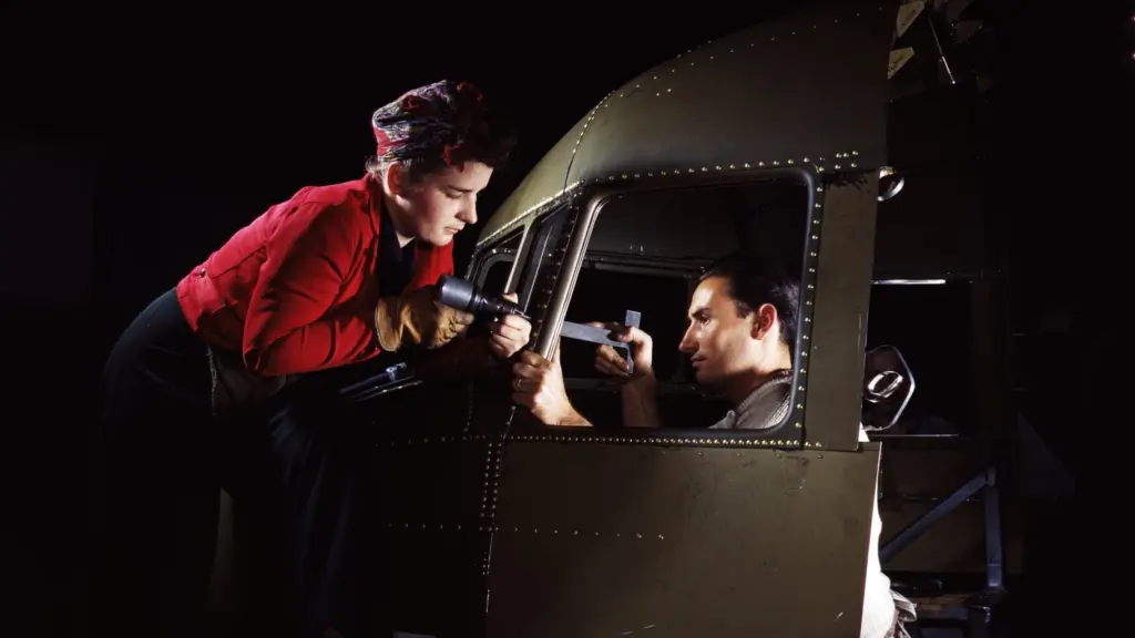 By Alfred T. Palmer - This image is available from the United States Library of Congress's Prints and Photographs divisionunder the digital ID fsac.1a35284.This tag does not indicate the copyright status of the attached work. A normal copyright tag is still required. See Commons:Licensing., Public Domain, https://commons.wikimedia.org/w/index.php?curid=6348658