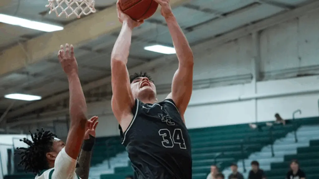 Five Warriors Score in Double Digits as LC State Men Defeat Walla Walla