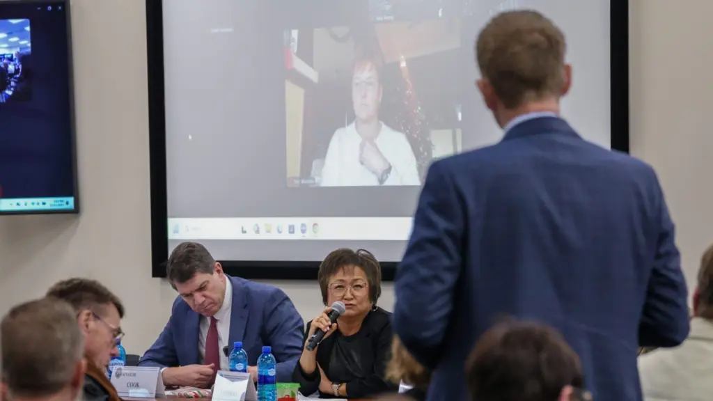 Idaho Sen. Julie VanOrden, R-Pingree, tells mental health provider Ric Boyce that the Legislature’s Medicaid Review Panel is not accepting public testimony about recent mental health cuts at a Dec. 15, 2025, meeting in Rexburg. (Photo by Kyle Pfannenstiel/Idaho Capital Sun)