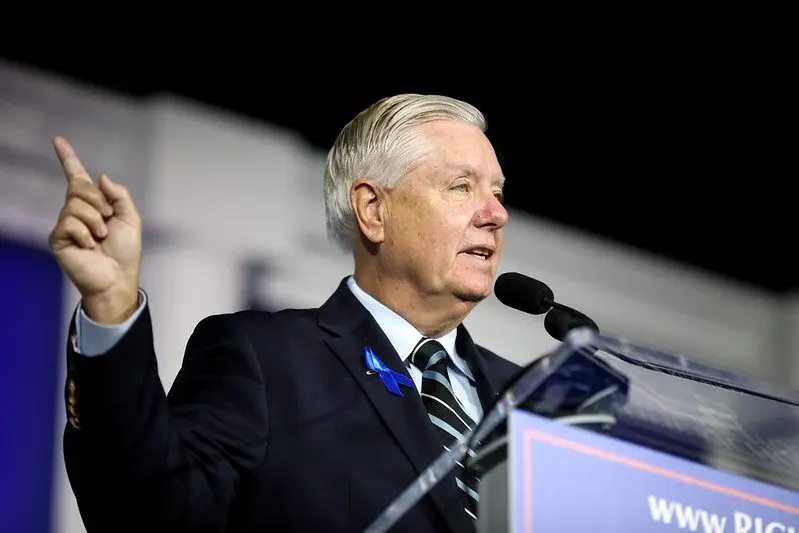 U.S. Sen. Lindsey Graham of South Carolina speaks at an event on Oct. 27, 2023. Photo: Gage Skidmore / Flickr / CC BY-SA 2.0 / Cropped from Original