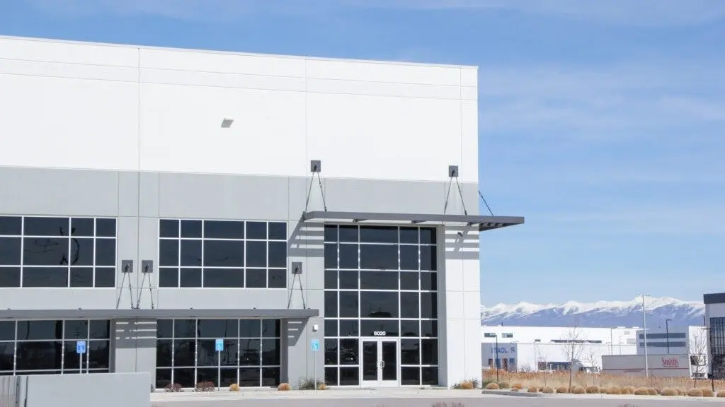 A warehouse purchased by U.S. Immigration Customs and Enforcement at 6020 W. 300 South in Salt Lake City is pictured on Friday, March 13, 2026. (McKenzie Romero/Utah News Dispatch)