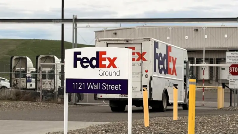 Lewiston FedEx Facility - Victoria Johnson Dailyfly Media