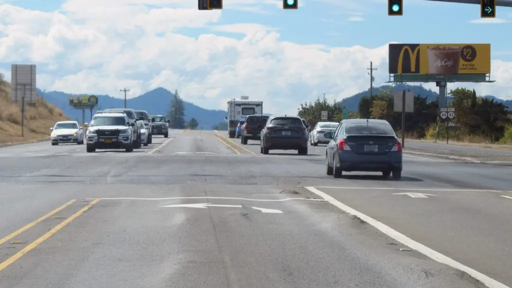 Rutted pavement on the left turn lane from westbound Oregon 42 onto Grant Smith Road in 2022. (Photo by Oregon Department of Transportation)