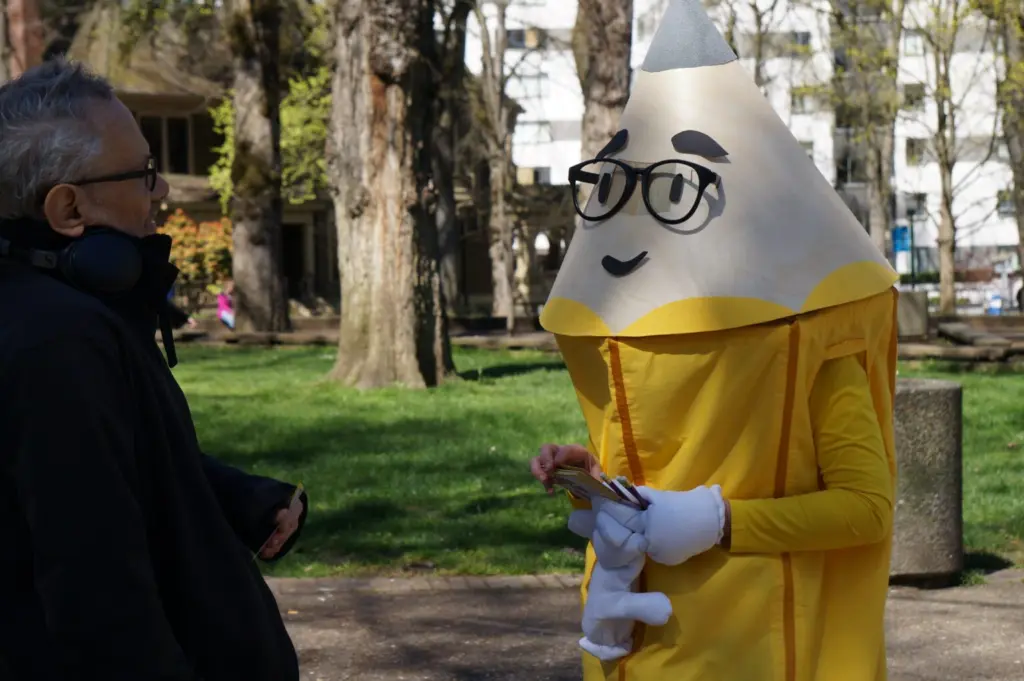 J. Schuberth, a literacy advocate and one of the founders of Oregon Kids Read, launched a write-in gubernatorial campaign as a pencil to raise awareness about persistent reading challenges among the state’s students. (Photo by Alex Baumhardt / Oregon Capital Chronicle)